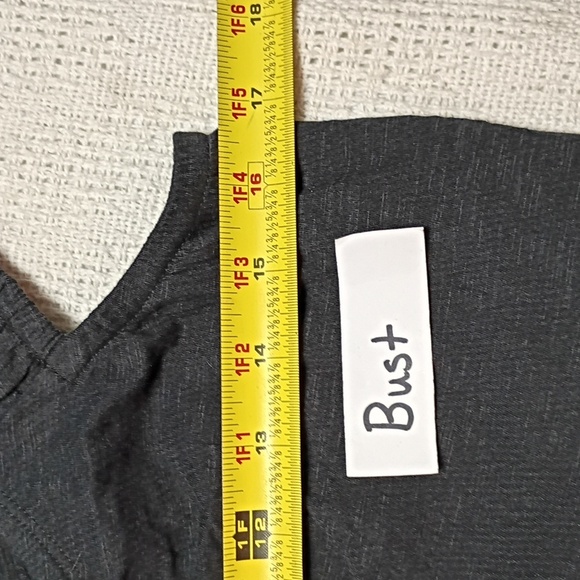 NWT Roxy Black Hibiscus Honey Crop Top Girls XL Summer Cap Sleeves V-neck - Picture 7 of 8